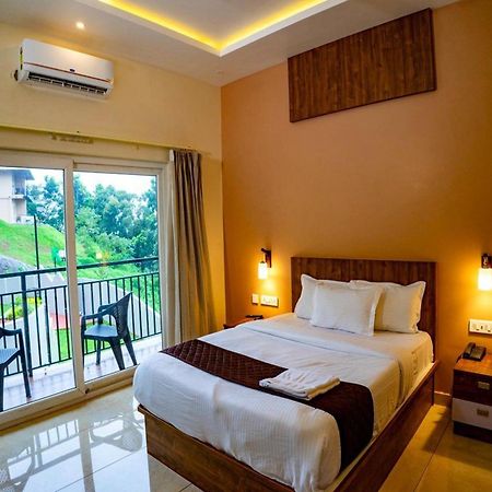 Karimb Resorts Vallikavungal エクステリア 写真
