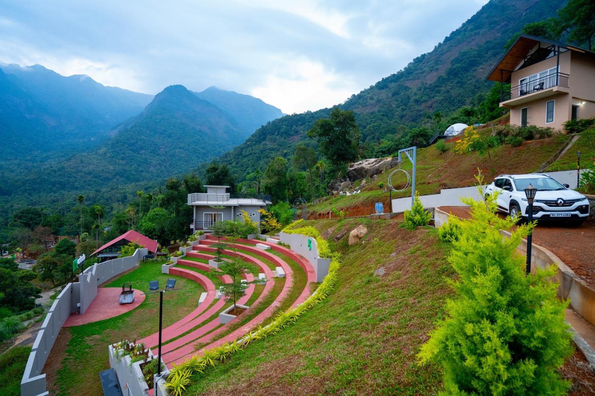 Karimb Resorts Vallikavungal エクステリア 写真