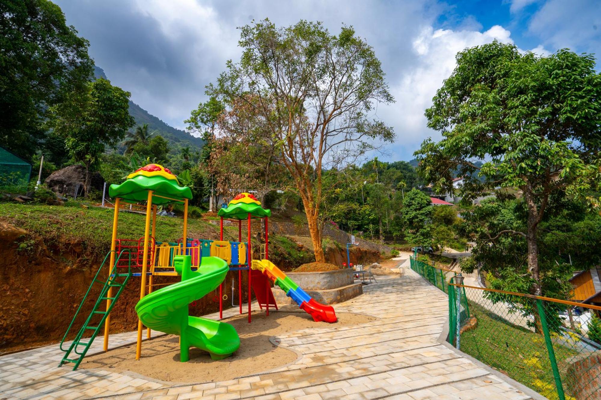 Karimb Resorts Vallikavungal エクステリア 写真