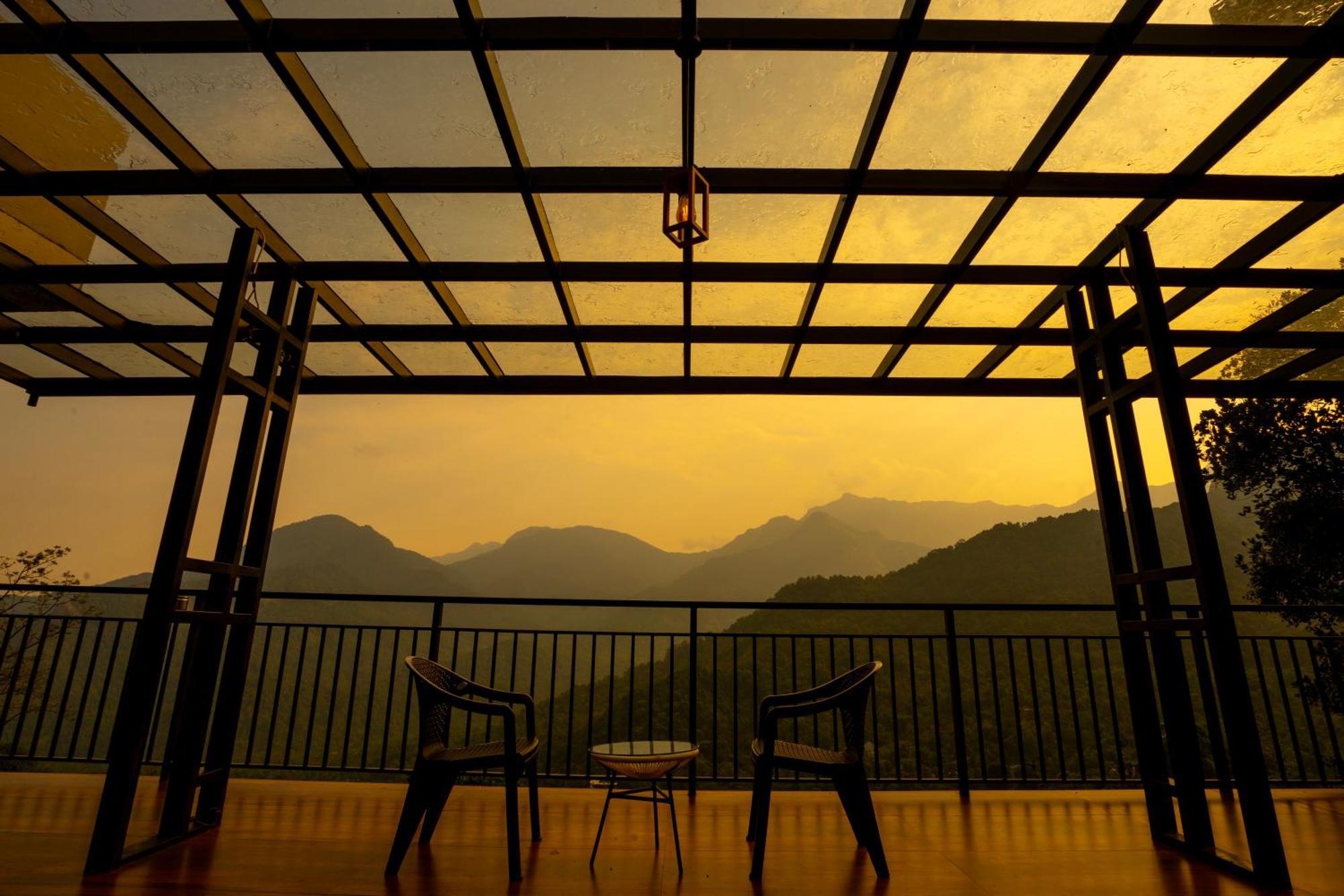 Karimb Resorts Vallikavungal エクステリア 写真