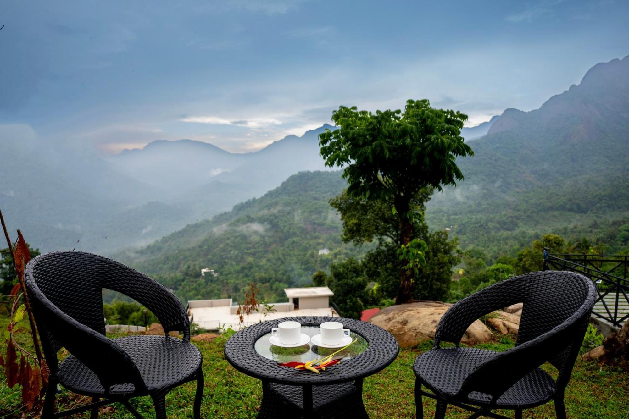 Karimb Resorts Vallikavungal エクステリア 写真