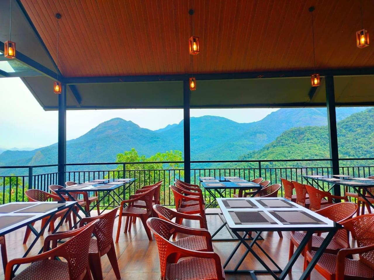 Karimb Resorts Vallikavungal エクステリア 写真